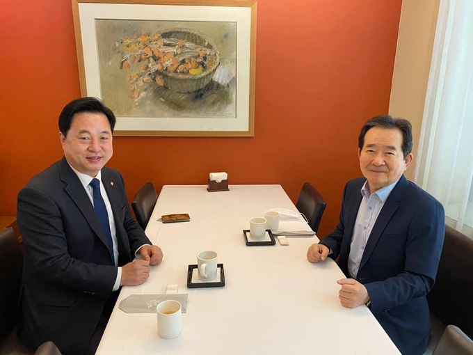 김두관 의원과 오찬 가진 정세균 전 국무총리. (사진=연합뉴스 제공)