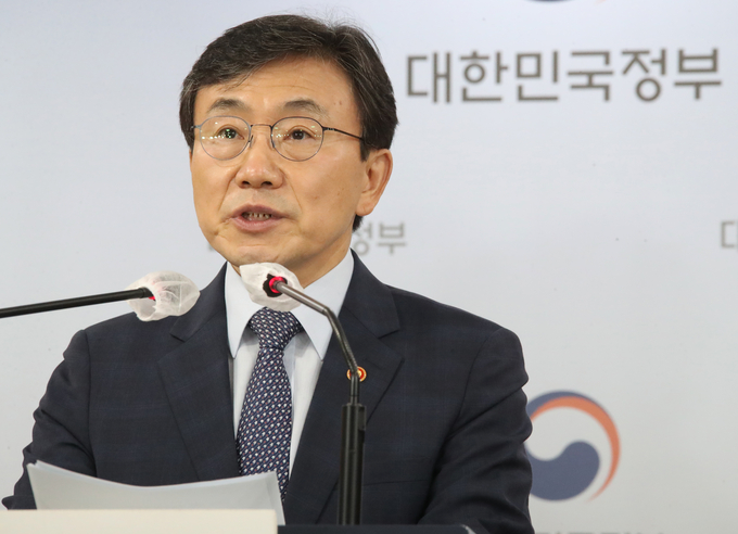 권덕철 장관'백신접종 인센티브' 발표. (사진=연합뉴스)