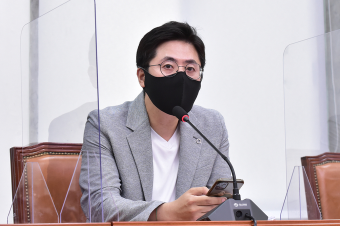 최고위 발언하는 이동학