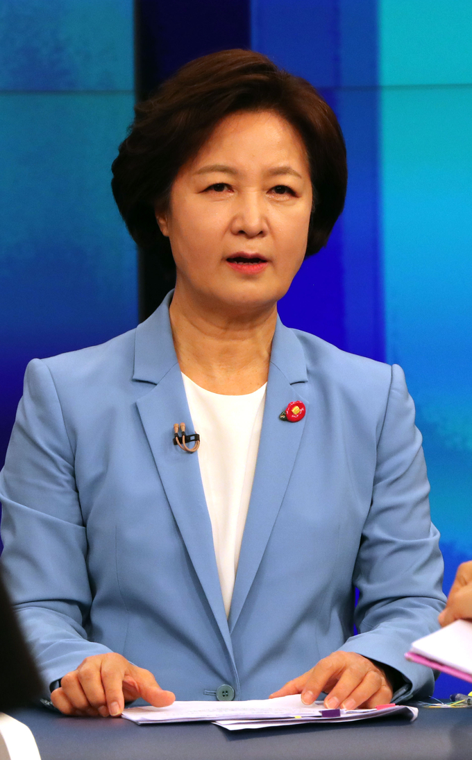민주당 예비후보 4차 TV토론회 참석하는 추미애. (사진=연합뉴스 제공)