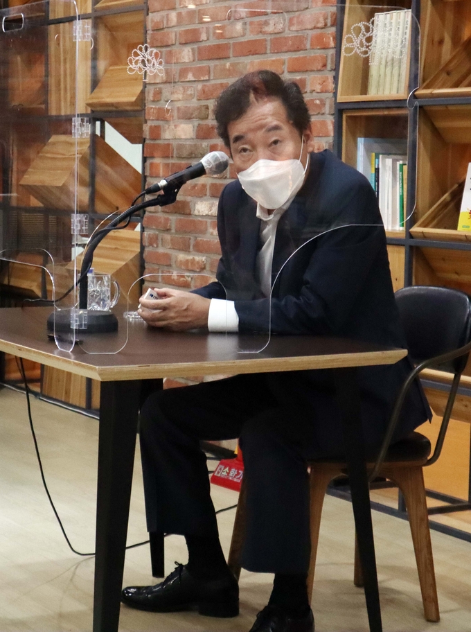 충남도청 방문한 이낙연 전 대표 (사진 = 연합뉴스 제공)