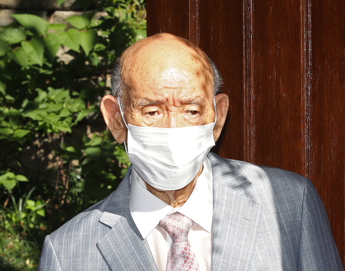 자택 나서는 전두환 (사진= 연합뉴스 제공)