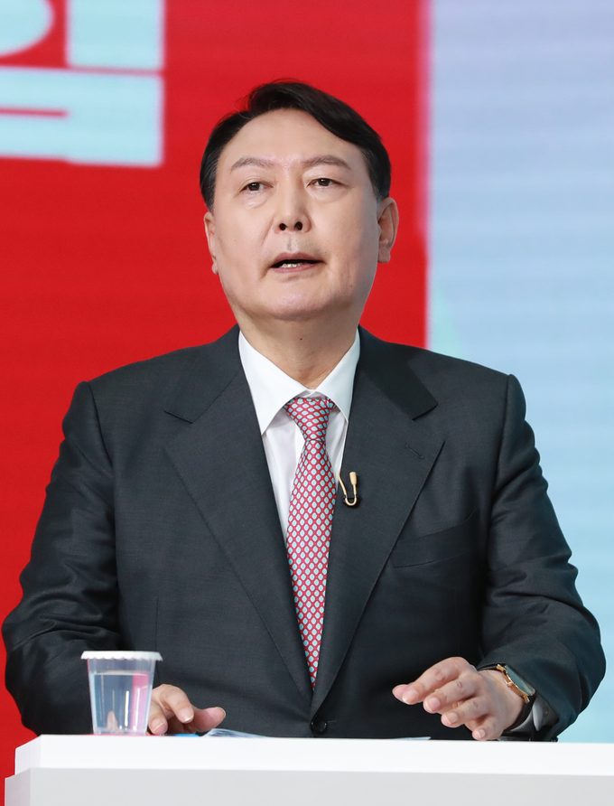방송토론 준비하는 윤석열 (사진 = 연합뉴스 제공)