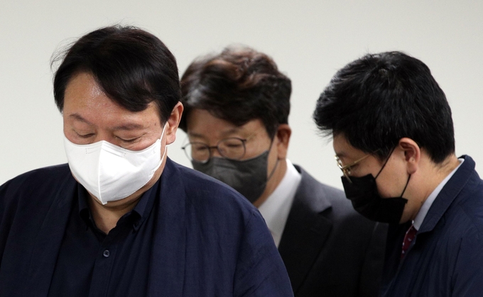 무거운 표정의 국민의힘 윤석열 대선 경선 후보 (사진 = 연합뉴스 제공)