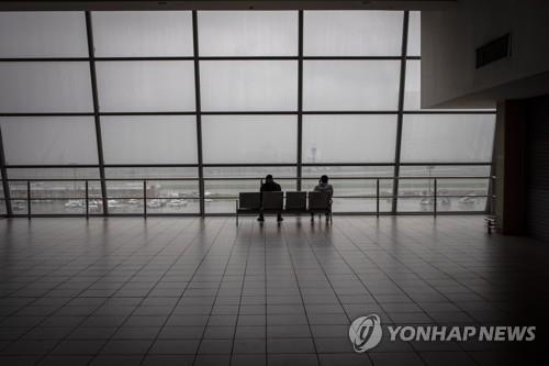 텅 비어있는 남아프리카공화국 요하네스버그 공항 (사진=EPA/연합뉴스)