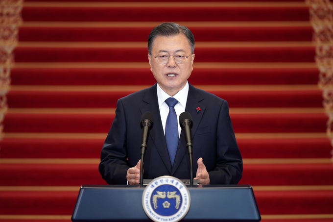 문재인 대통령이 3일 오전 청와대에서 2022년 신년사를 하고 있다. (사진=연합뉴스)