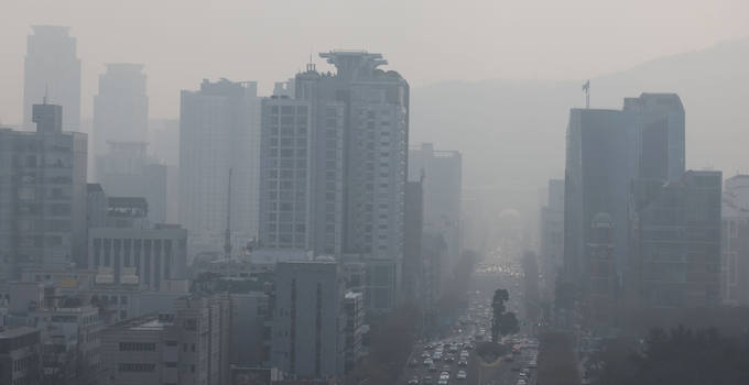 고농도 미세먼지가 도심을 뒤덮은 모습. (사진=연합뉴스 제공)