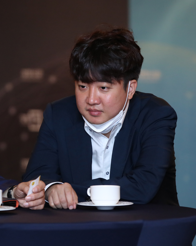 생각에 잠긴 이준석. (사진=연합뉴스 제공)