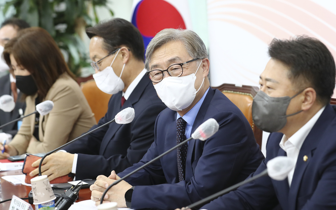 27일 '국민의힘 혁신위원회' 첫 회의에서 최재형 혁신위원장이 발언하고 있다. (사진=연합뉴스 제공)