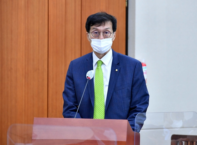 업무보고하는 이창용 한국은행 총재. (사진=연합뉴스 제공)