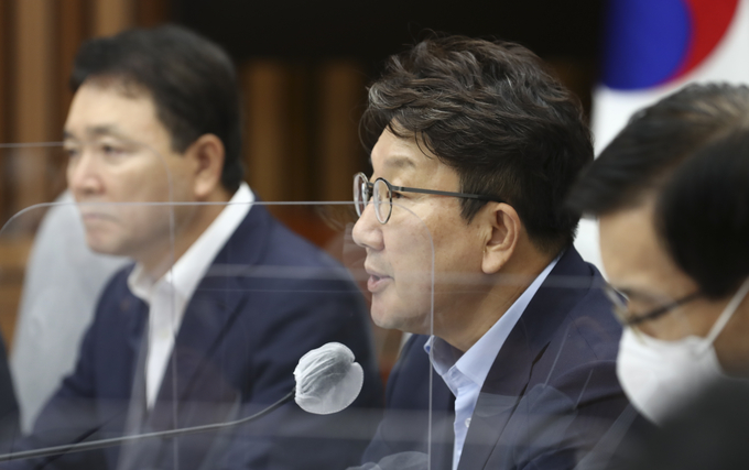 권성동 국민의힘 원내대표가 10일 오후 국회에서 열린 수해대책점검 긴급 당·정 협의회에서 발언하고 있다. (사진=연합뉴스 제공)