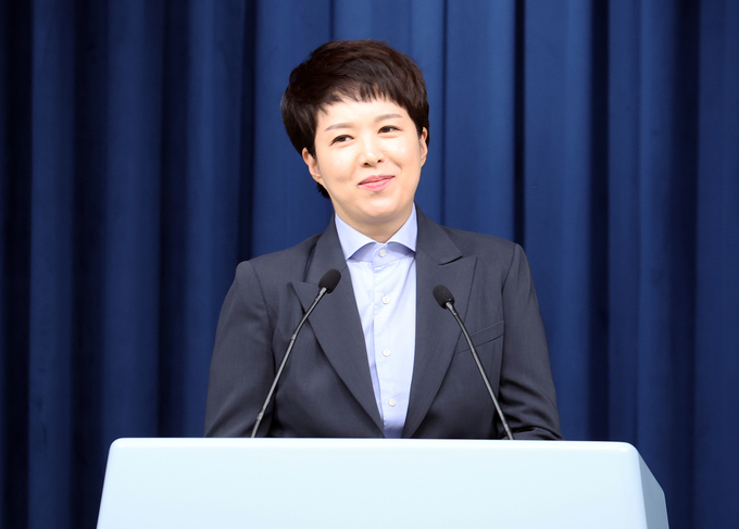 김은혜 신임 홍보수석 21일 용산 청사에서 소감을 밝히고 있다. (사진=연합뉴스 제공)
