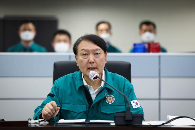 태풍 힌남노 대비상황 점검회의 주재하는 윤석열 대통령