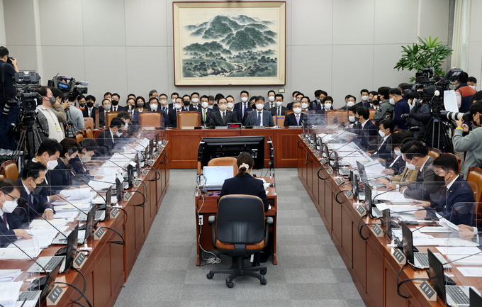 국회 운영위원회는 8일 대통령비서실·국가안보실·대통령 경호처 대상 국정감사를 실시하고 있다. (사진=연합뉴스 제공)