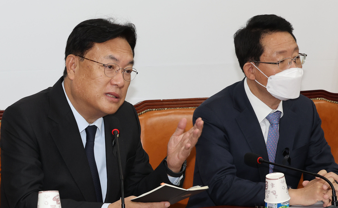 국민의힘 정진석 비상대책위원장은 10일 국회에서 비상대책위원회의를 열고 발언하고 있다. (사진=연합뉴스 제공)