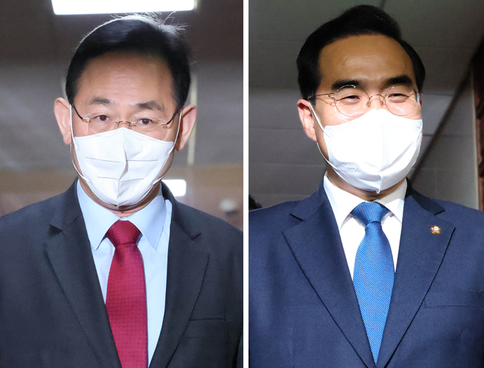 30일 주호영 국민의힘·박홍근 더불어민주당 원내대표가 김진표 국회의장 주재로 열린 회동에 참석하기 위해 국회의장실로 걸어가고 있다. (사진=연합뉴스 제공)