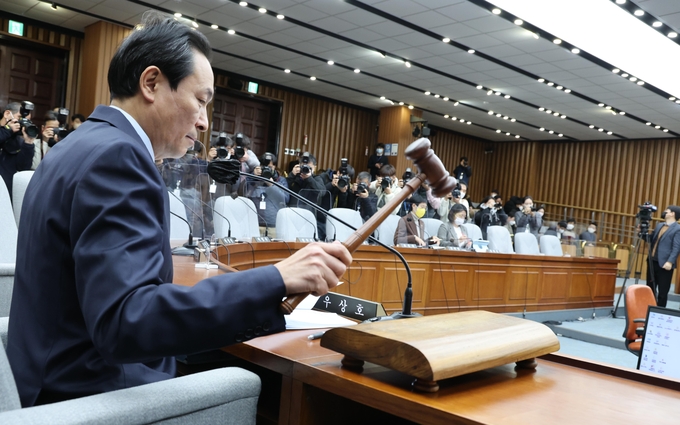 10·29 참사 국정조사 특별위원회는 19일 야3당 단독으로 전체회의를 열고 현장조사와 기관보고 일정, 증인 채택 등을 의결했다. (사진=연합뉴스 제공)