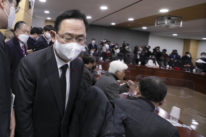 주호영 국민의힘 원내대표는 20일 오후 “10·29 참사 국정조사 특별위원회 사퇴의사를 반려하고 국정조사 참여를 권유했다”고 밝혔다. (사진=연합뉴스 제공)