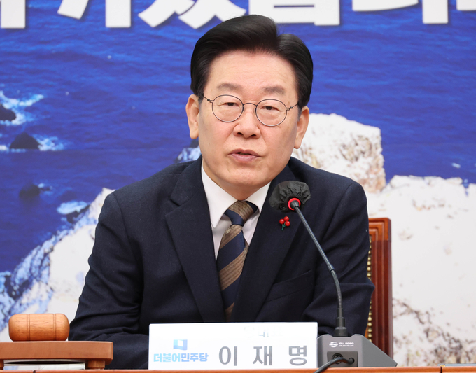 이재명 더불어민주당 대표가 4일 국회에서 열린 최고위원회의에 참석해 발언하고 있다. (사진=연합뉴스)