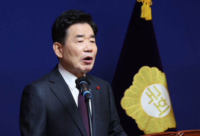 김진표 국회의장이 11일 국회 사랑재에서 신년 기자간담회를 열고 모두발언을 하고 있다. (사진=연합뉴스)