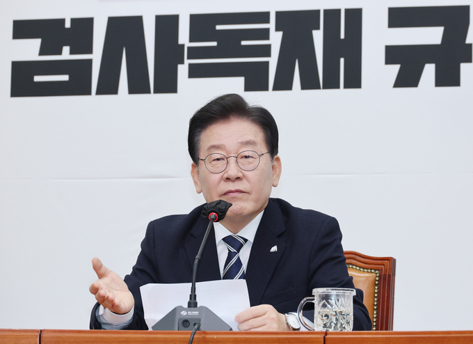 이재명 더불어민주당 대표가 23일 오전 국회에서 열린 기자간담회에서 발언하고 있다. (사진=연합뉴스)