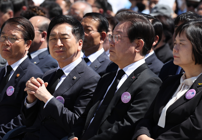 김기현 국민의힘·이재명 더불어민주당·이정미 정의당 대표가 19일 서울 국립4·19민주묘지에서 열린 제63주년 4·19혁명 기념식에 참석했다. (사진=연합뉴스) 