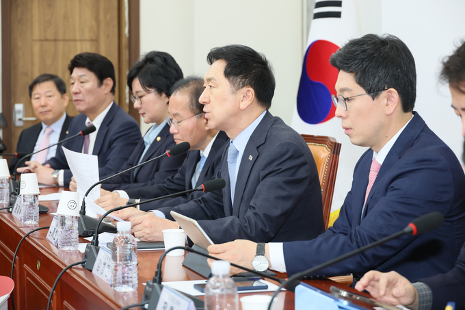 김기현 국민의힘 원내대표가 11일 국회에서 열린 최괴위원회의에 참석해 발언하고 있다. (사진=연합뉴스)