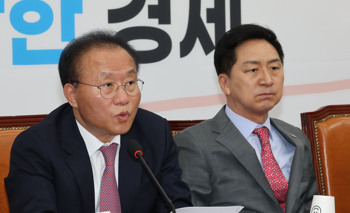 윤재옥 국민의힘 원내대표가 25일 오전 국회에서 열린 최고위원회의에 참석해 발언하고 있다. (사진=연합뉴스)