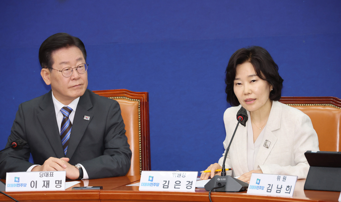 더불어민주당 이재명 대표(왼쪽)과 김은경 혁신위원장. (사진=연합뉴스)