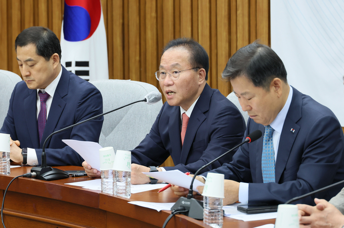 윤재옥 국민의힘 원내대표가 4일 국회에서 열린 원내대책회의에 참석해 발언하고 있다. (사진=연합뉴스(