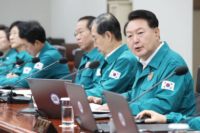 윤석열 대통령이 18일 용산 대통령실에서 열린 제29회 국무회의에서 발언하고 있다. (사진=연합뉴스)
