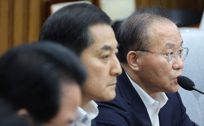 윤재옥 국민의힘 원내대표가 1일 국회에서 열린 원내대책회의에 참석해 발언하고 있다. (사진=연합뉴스)