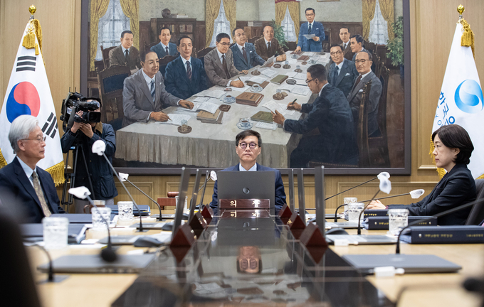 이창용 한국은행 총재가 19일 금융통화위원회를 주재하고 있다. (사진=연합뉴스 제공)