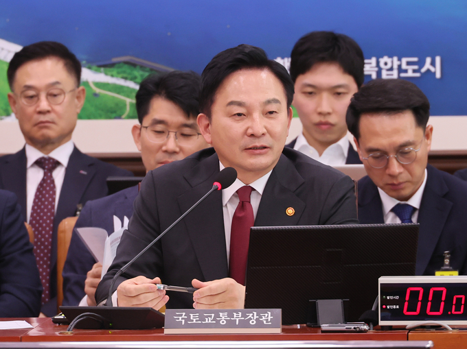 원희룡 국토교통부 장관이 9일 국회 국토교통위원회 내년도 예산안 심사에 참석해 발언하고 있다. (사진=연합뉴스)