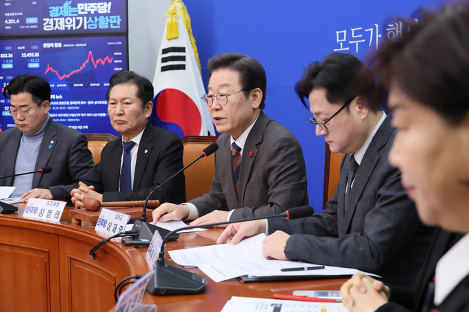 이재명 더불어민주당 대표가 29일 국회에서 최고위원회의를 열고 발언하고 있다. (사진=연합뉴스)