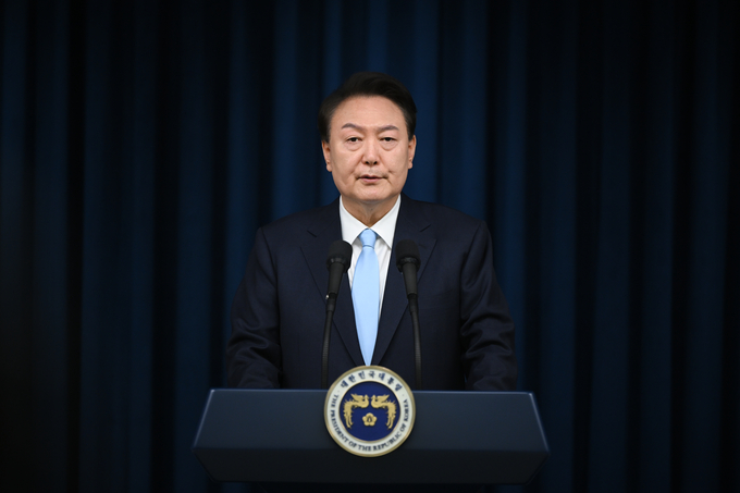 윤석열 대통령이 1일 용산 대통령실에서 의료 개혁 관련 대국민 담화문을 발표하고 있다. (사진=연합뉴스) 