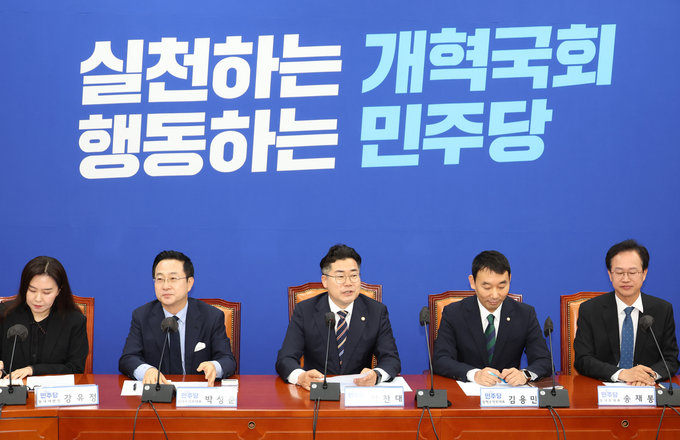 박찬대 더불어민주당 원내대표가 7일 국회에서 제22대 국회 민주당 1기 원내대표단 인선을 발표하고 있다. (사진=연합뉴스)