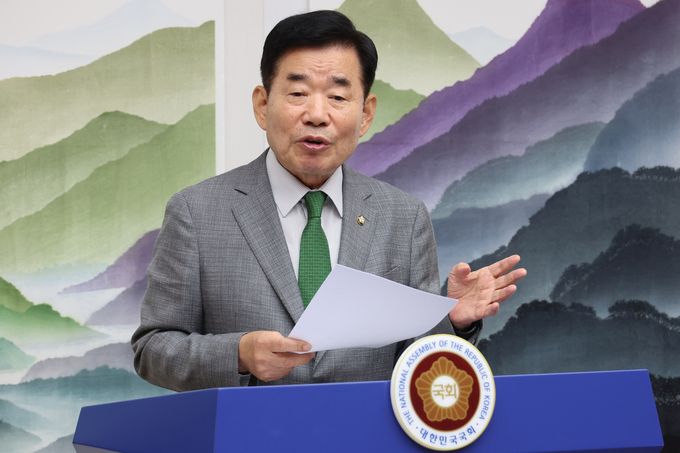 김진표 국회의장이 26일 국회에서 기자회견을 열고 연금개혁안의 21대 국회 처리 필요성을 설명하고 있다. (사진=연합뉴스)