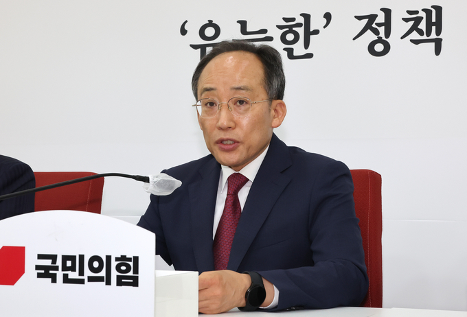 추경호 국민의힘 원내대표는 21대 국회 임기 마지막 날인 29일 국회에서 기자간담회를 열고 발언하고 있다. (사진=연합뉴스)
