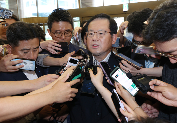 조병규 우리은행장이 금융감독원장과의 간담회에 앞서 기자들과 만나 발언하고 있다. (사진=연합뉴스 제공)