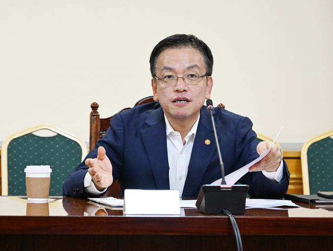 최상목 부총리, 긴급 거시경제·금융현안 간담회 주재. (사진=연합뉴스 제공)