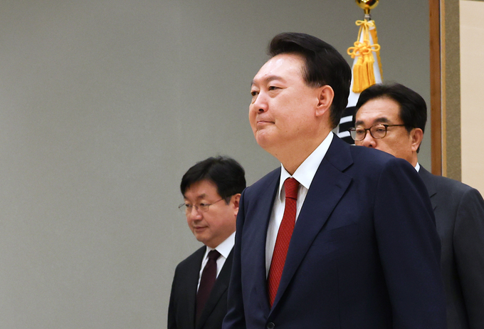  윤석열 대통령이 12일 서울 용산 대통령실 청사에서 환담장으로 향하고 있다. (사진=연합뉴스) 