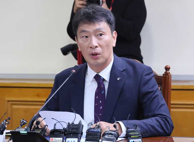 이복현 금융감독원장이 10일 은행장들과의 간담회에서 발언하고 있다. (사진=연합뉴스 제공)