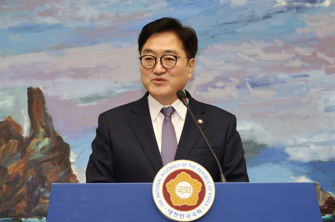 우원식 국회의장이 27일 국회에서 현안 기자회견을 열고 국회가 선출한 마은혁 헌법재판관 후보자 임명에 관한 입장을 밝히고 있다. (사진=연합뉴스)