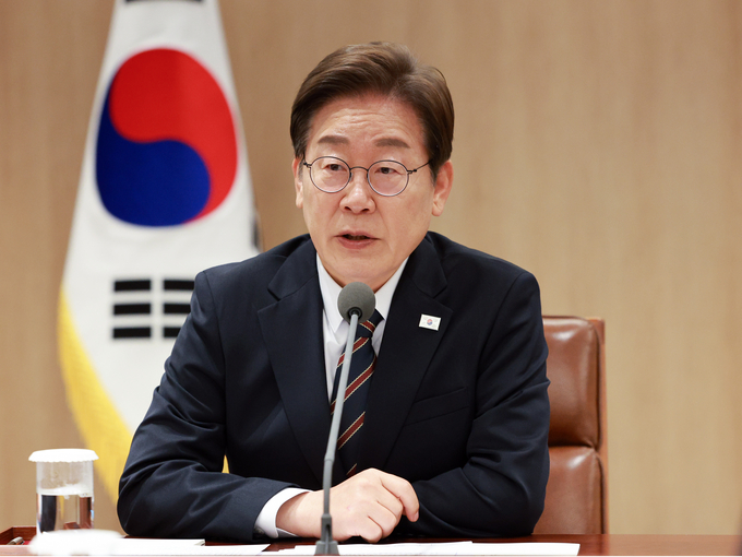 이재명 대통령이 9일 서울 용산 대통령실 청사에서 열린 비상경제점검 2차 태스크포스(TF)회의에서 발언하고 있다. (사진=연합뉴스)