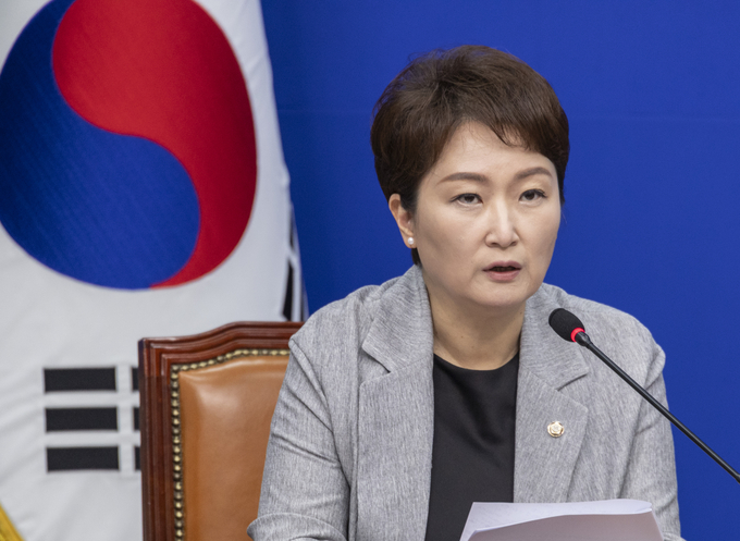 이언주(용인정) 더불어민주당 최고위원이 23일 국회에서 열린 최고위원회의에 참석해 발언하고 있다. (사진=연합뉴스)